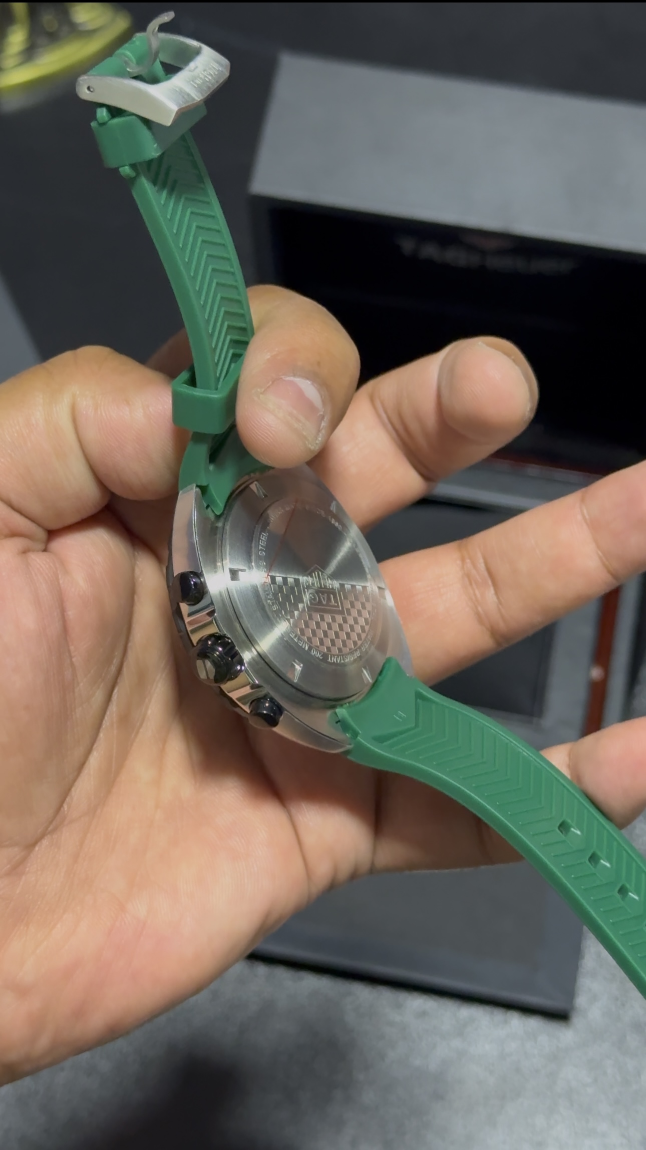 Tagheuer Formula 1 - Chrono - Green Dial - Green Silicon Strap