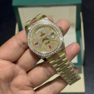 DayDate - Diamond-Paved Dial - Diamond Bezel - Gold President Bracelet