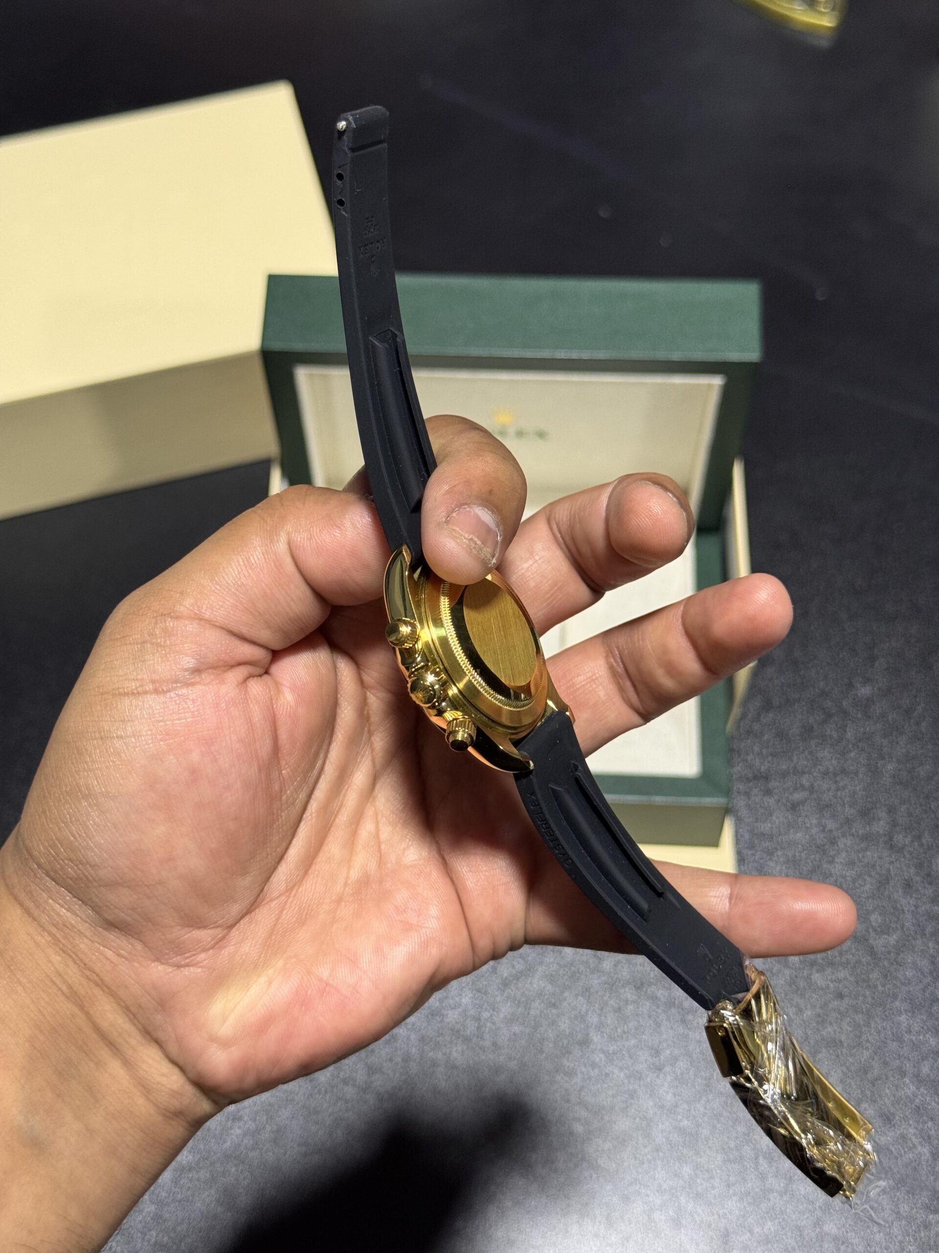 Daytona - Gold Dial - Black Silicon Strap