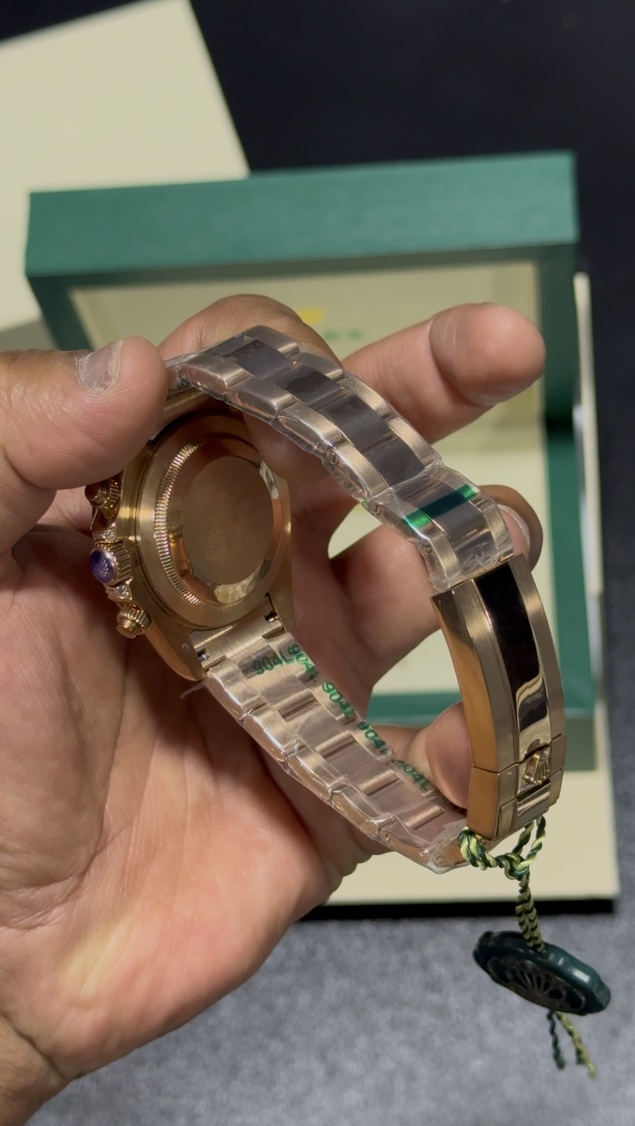 Daytona Rainbow - Black Dial - Rosegold Oyster Bracelet