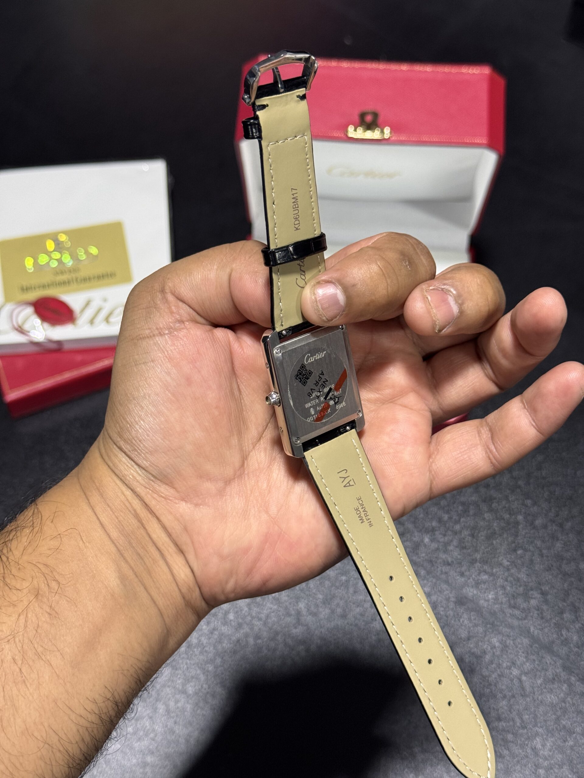 Tank - 38mm - Black Plain Dial - Black Textured Strap