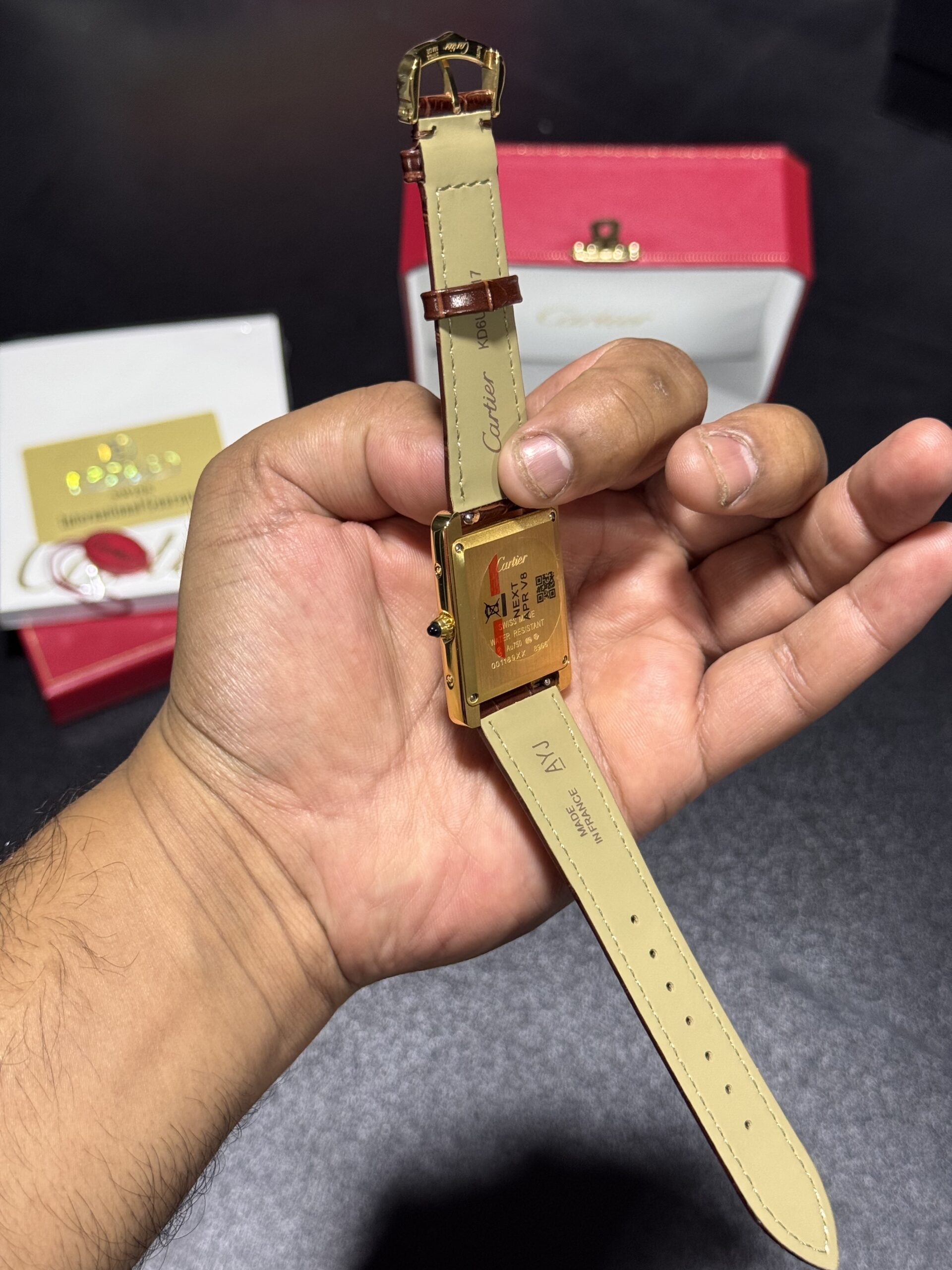 Tank - 38mm - White Dial - Gold Case - Brown Leather Strap