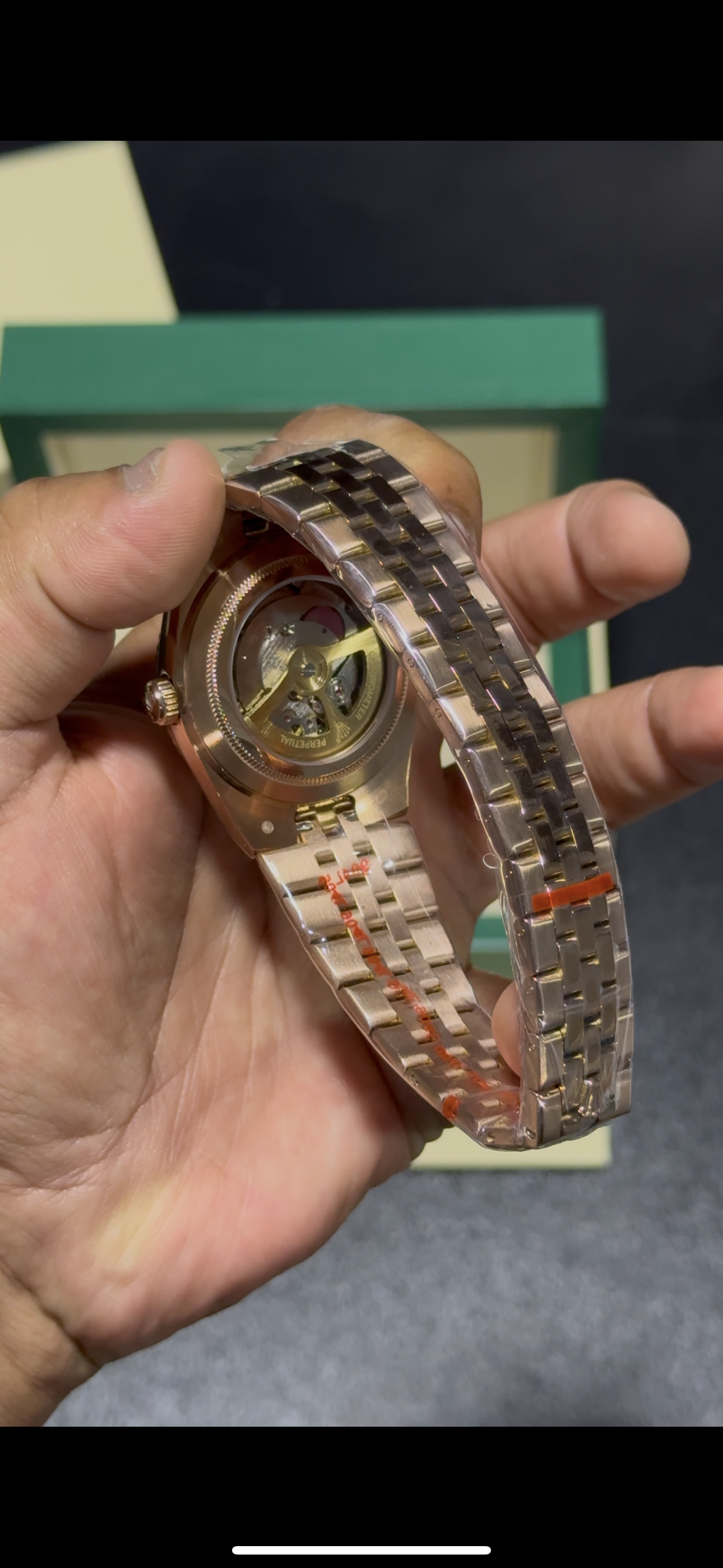 Land-Dweller - White Dial - Rosegold Bracelet