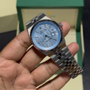 Land-Dweller - Iceblue Dial - Silver Bracelet