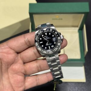 GMT - Bruce Wayne - Black Dial - Silver Oyster Bracelet