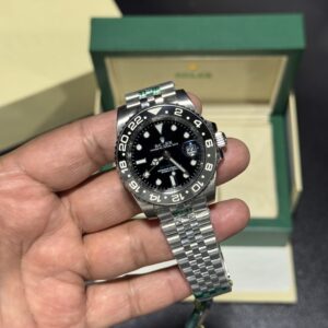 GMT - Bruce Wayne - Black Dial - Silver Jubilee Bracelet