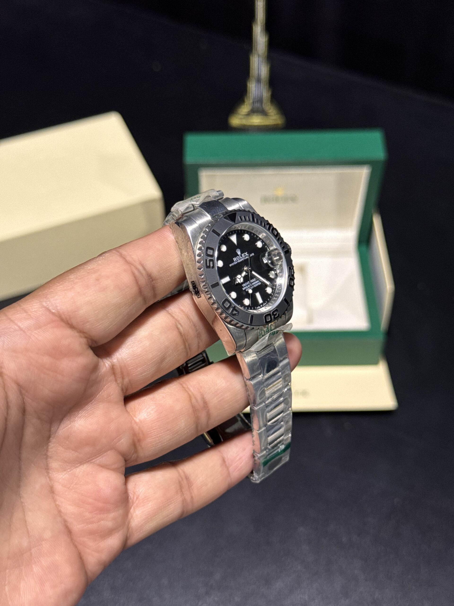 Yatch Master - Black Dial - Silver Oyster Bracelet